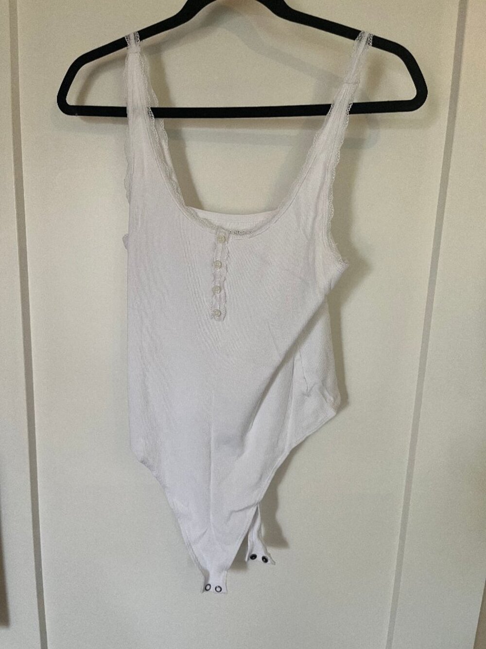 American Eagle White Lace Trim Bodysuit Womens L